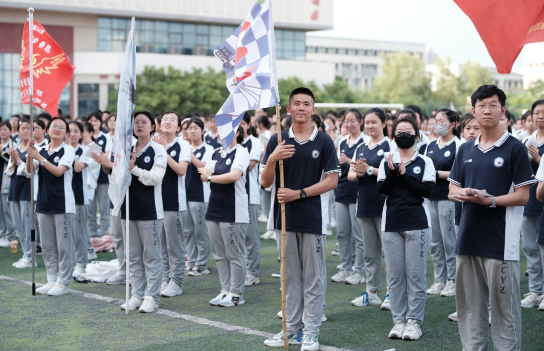 山東省高中校服顏值大比拼，你最喜歡哪所學(xué)校的校服呢